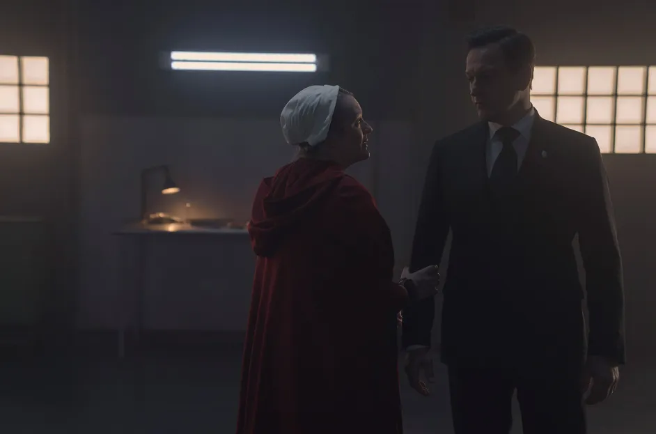 elisabeth-moss-the-handmaids-tale-2025-billboard-1548