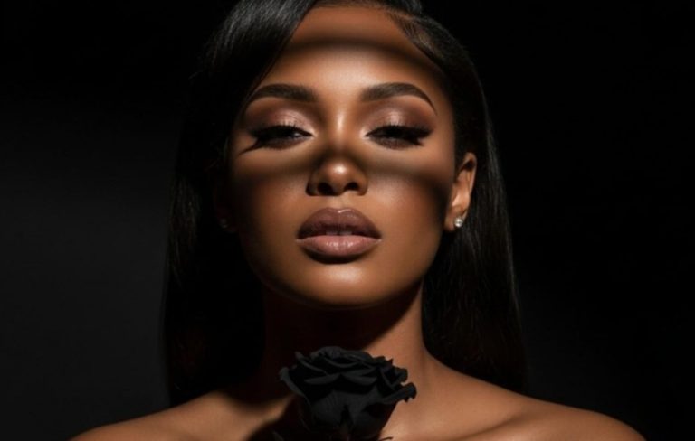 XANIA-press-pic-1392x884