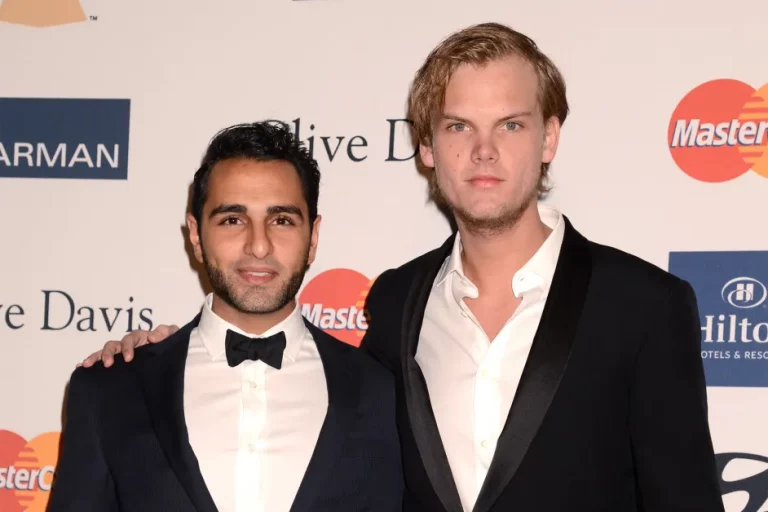 avicii-Ash-Pournouri-2013-billboard-1800 (1)