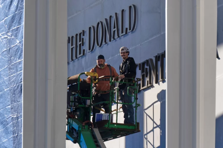 A New Era in Washington: The Kennedy Center Adds Trump’s Name to Its Facade